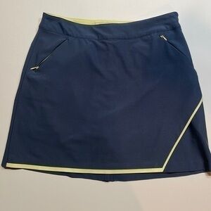 Slazenger women’s gray/yellow golf skort. Size 4